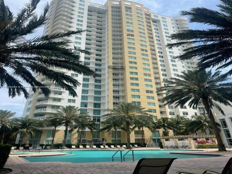Condo for sale at Duo Condo MEZ7E