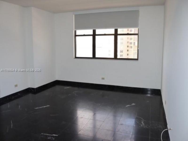 Comprar apartamento en The Cricket Club 1108