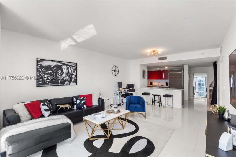 Condo for sale at 1100 Millecento 3303