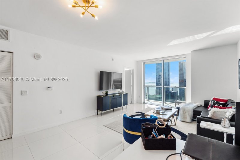 Condo for sale at 1100 Millecento 3303