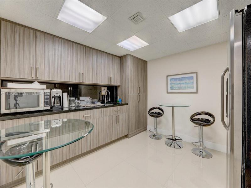 Property photo # 9