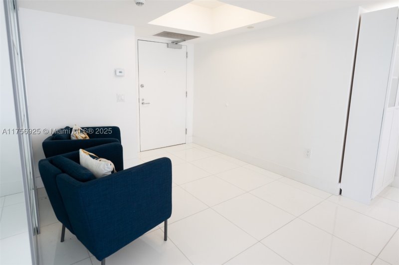 Condo for sale at Oceania 2 728