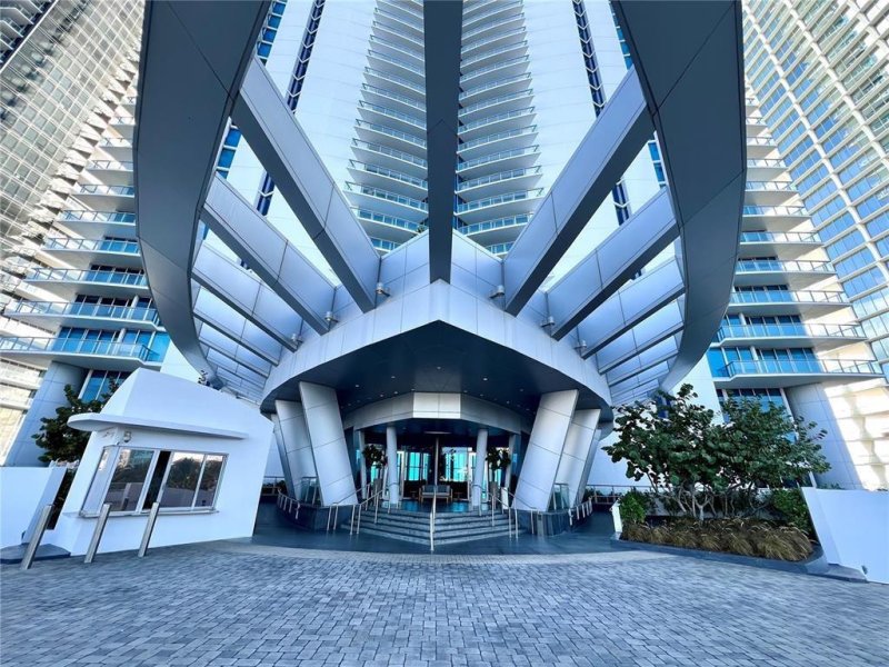 Apartment for rent at Jade Beach 805