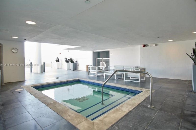 Apartment for rent at Jade Beach 805