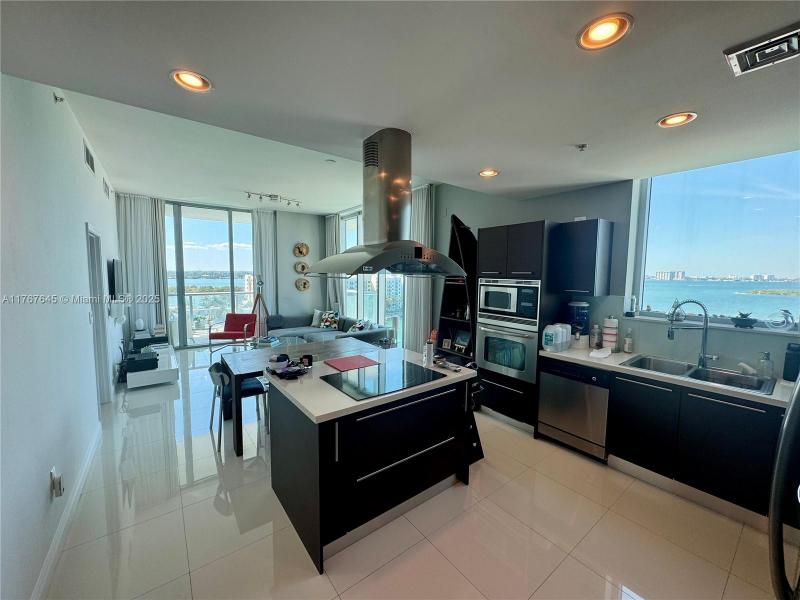 Comprar apartamento en Eloquence on the Bay 1008