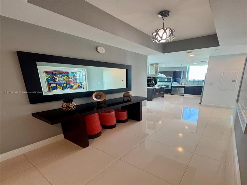 Comprar apartamento en Eloquence on the Bay 1008