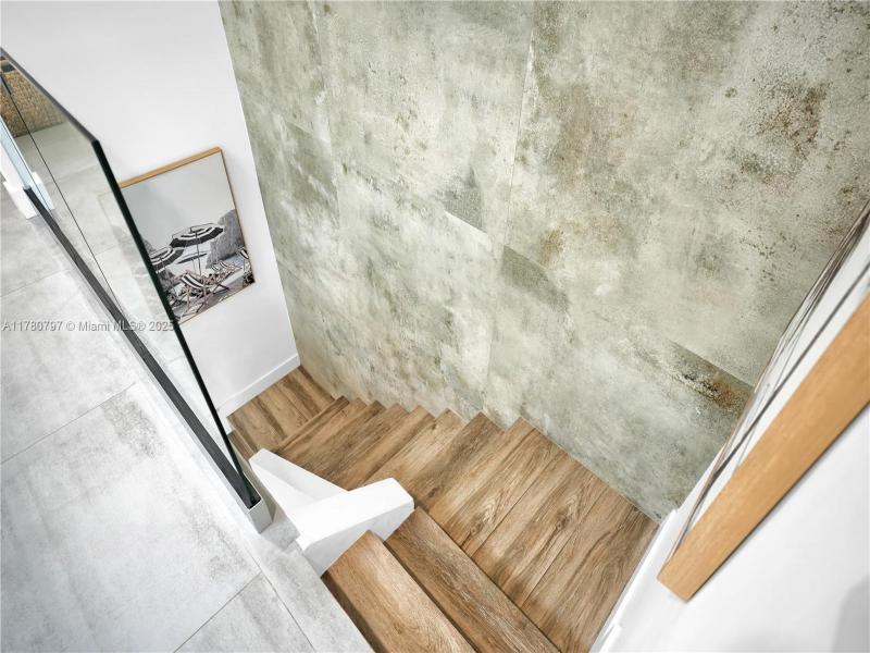 Comprar apartamento en Poinciana Island 801