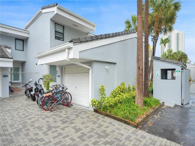 Comprar apartamento en Poinciana Island 801