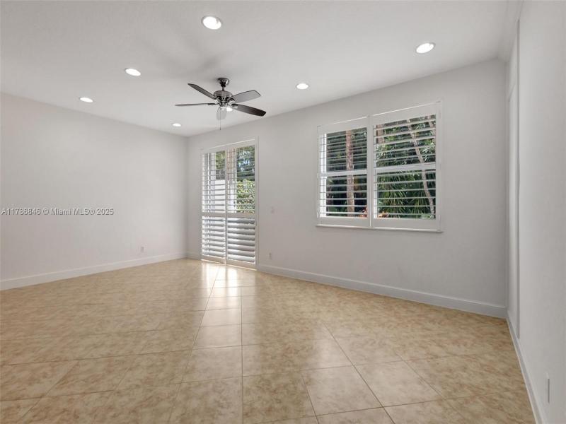 Property photo # 4