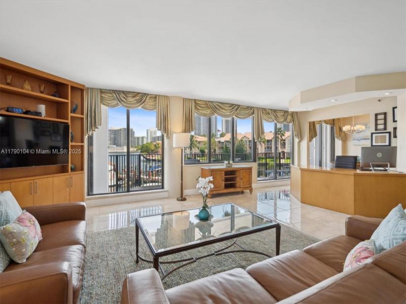 Condo for sale at Anchor Bay Club 601