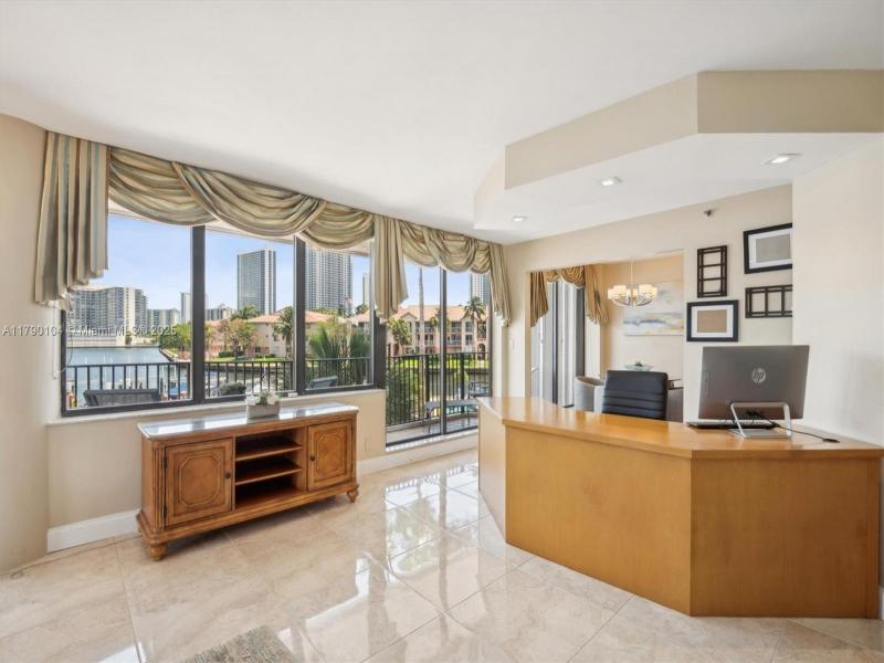 Condo for sale at Anchor Bay Club 601