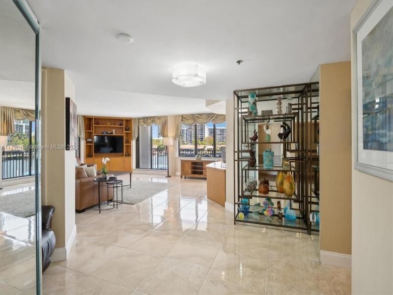 Condo for sale at Anchor Bay Club 601