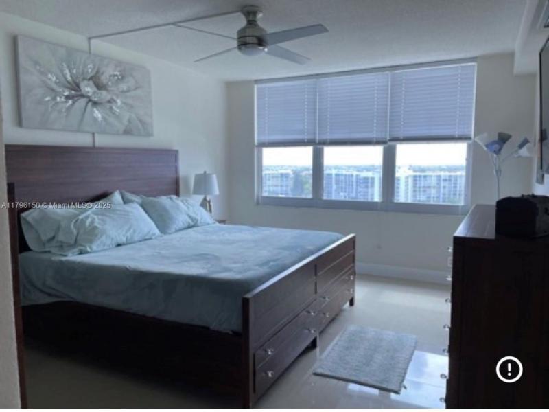 Condo for sale at The Wave Condo 1228