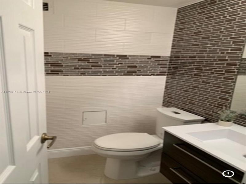 Condo for sale at The Wave Condo 1228