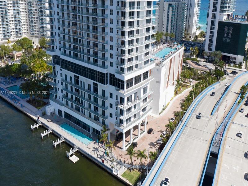 Condo for sale at Hyde Beach House CU-1