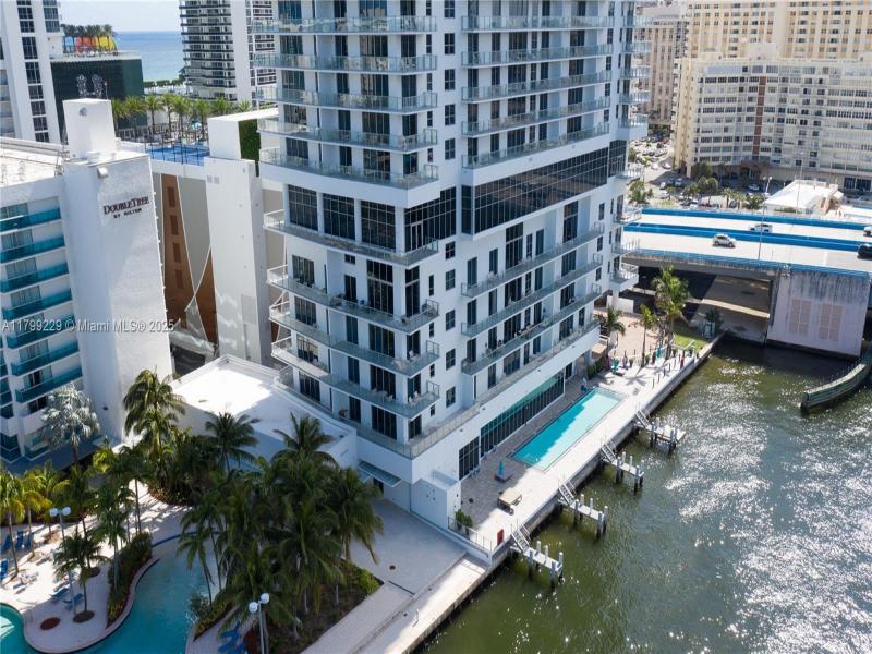 Condo for sale at Hyde Beach House CU-1