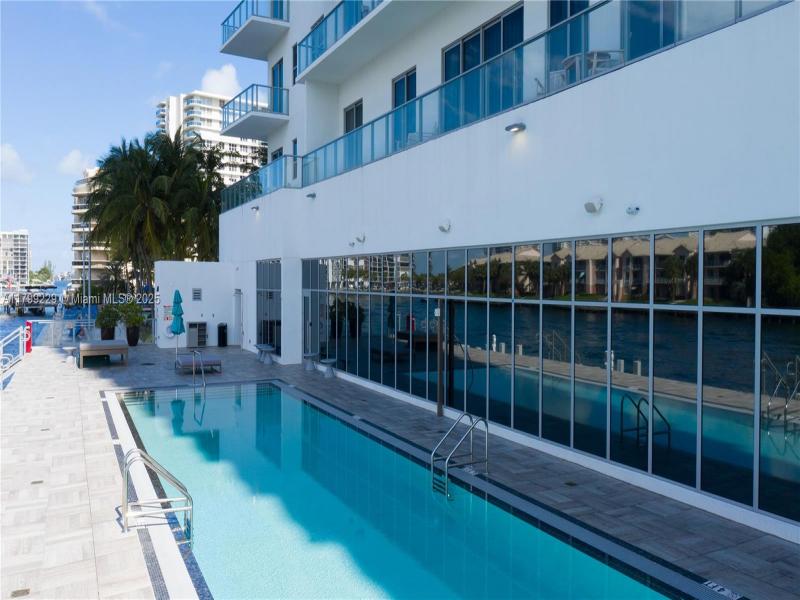 Condo for sale at Hyde Beach House CU-1