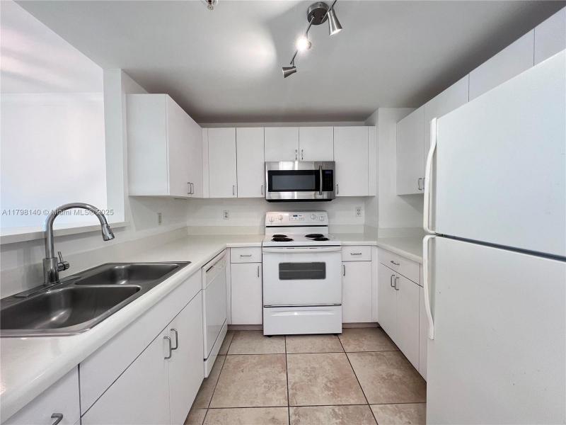 Property photo # 8