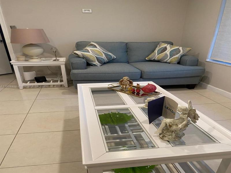 Property photo # 4