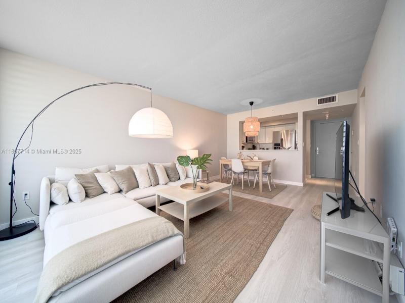 Property photo # 6