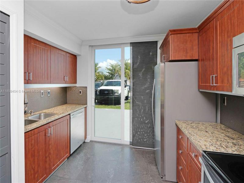 Property photo # 9