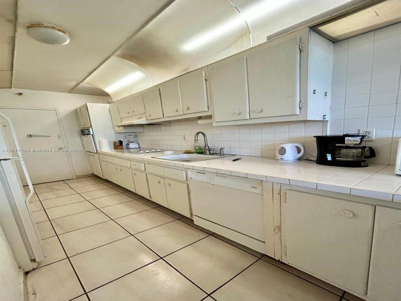 Property photo # 9