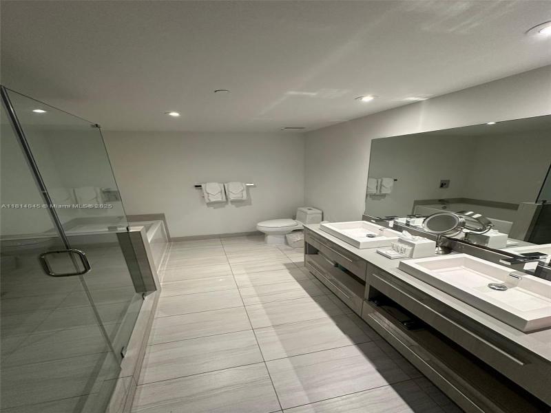 Condo for sale at Hyde Beach House R1507