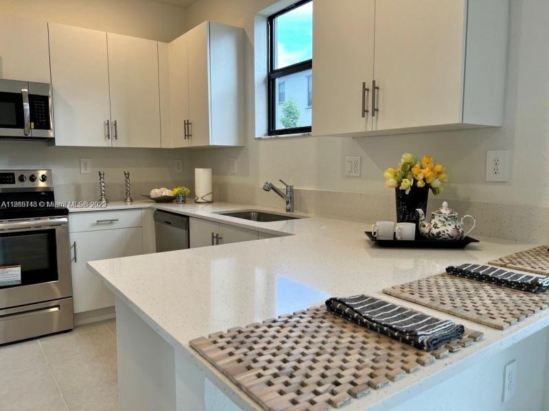Property photo # 8
