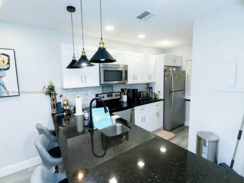 Property photo # 6