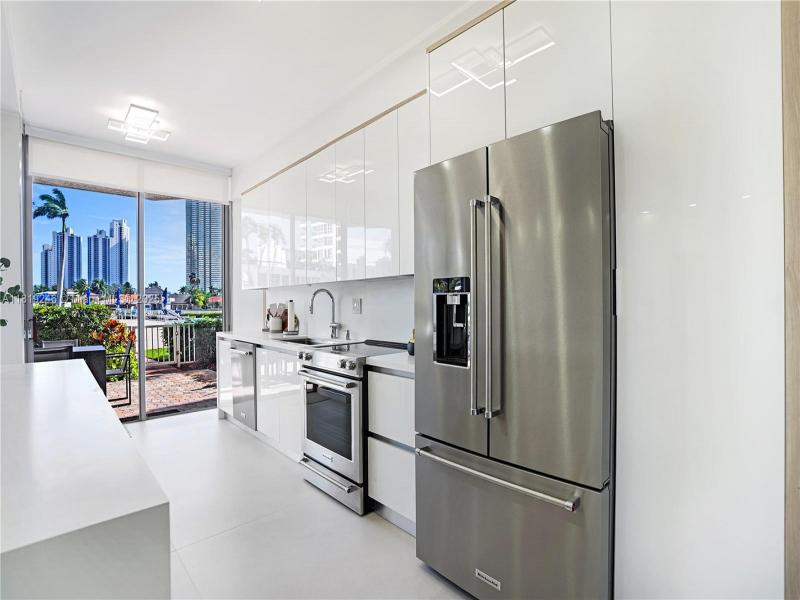 Property photo # 4