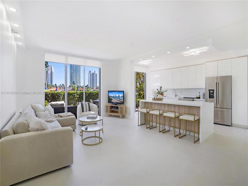 Property photo # 2