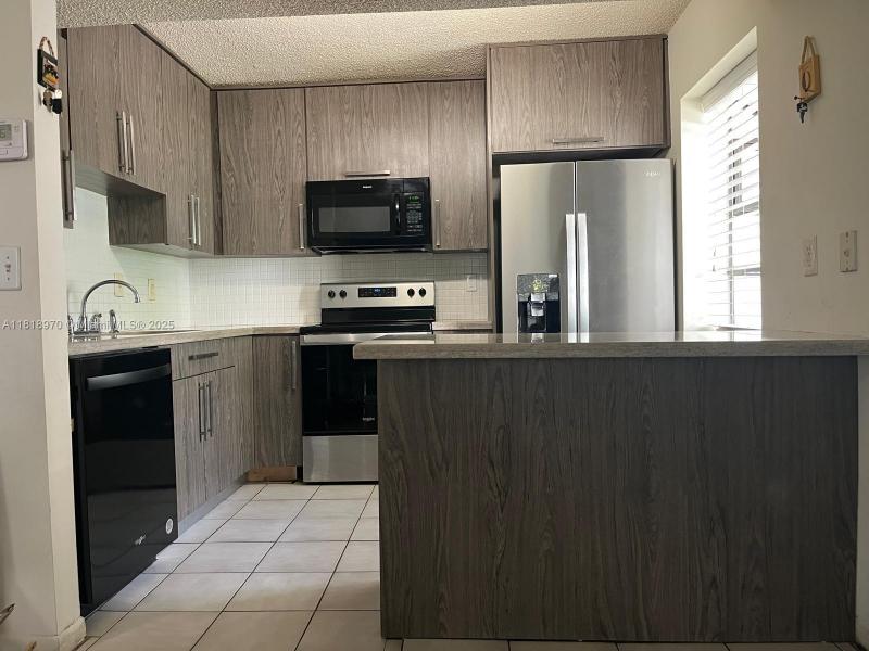 Property photo # 0