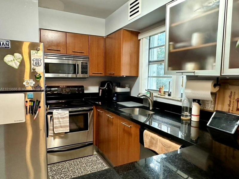 Property photo # 9