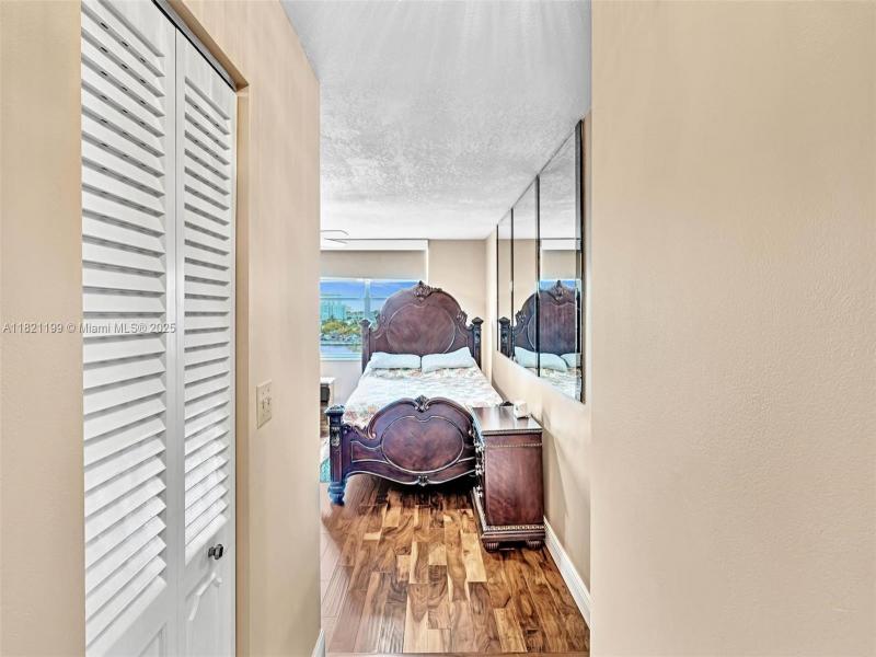 Condo for sale at Prince George 5J