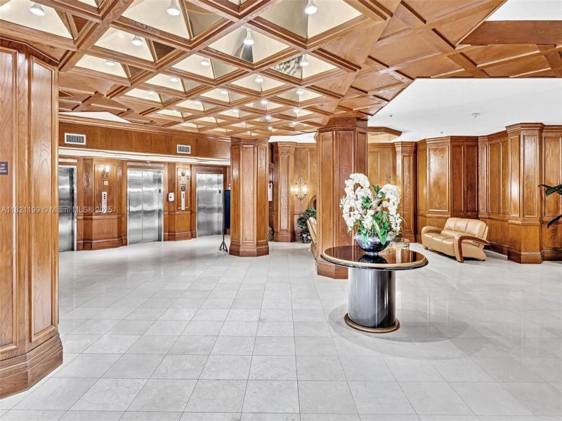 Condo for sale at Prince George 5J