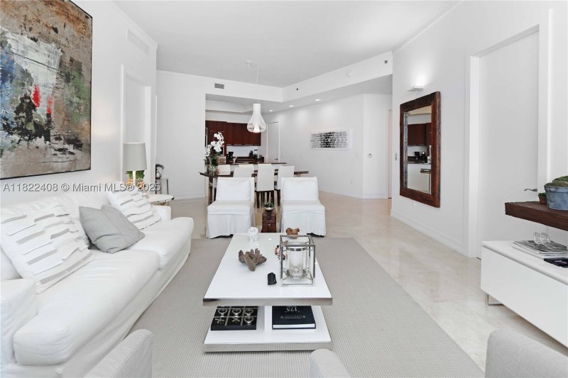 Alquiler de apartamento en Trump Tower Two 3103