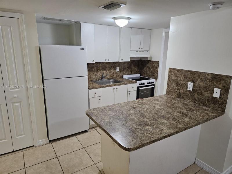 Property photo # 8