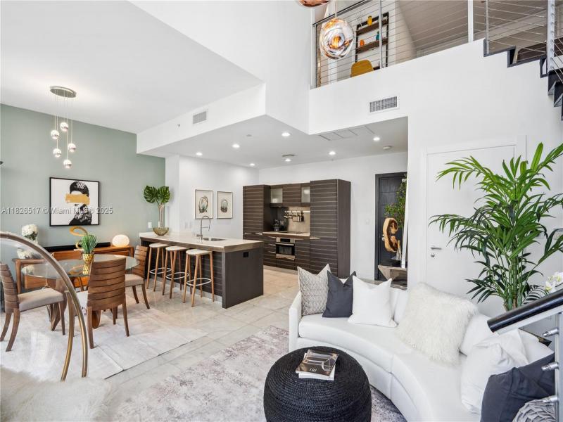 Property photo # 9