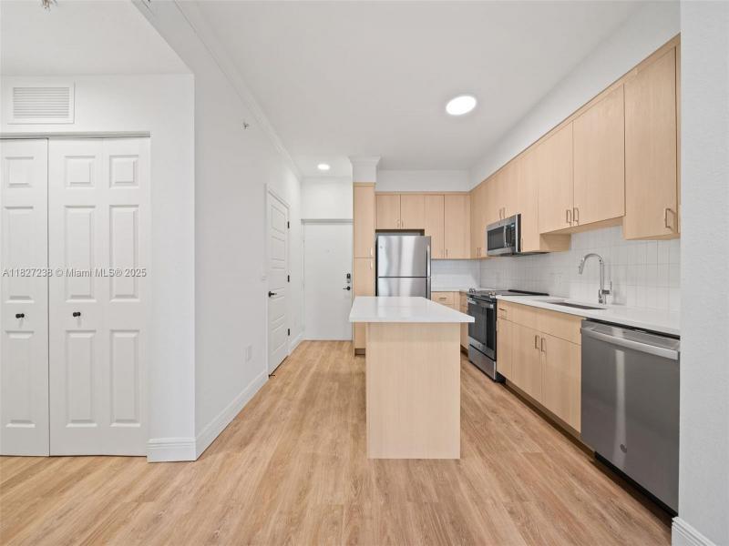 Property photo # 4