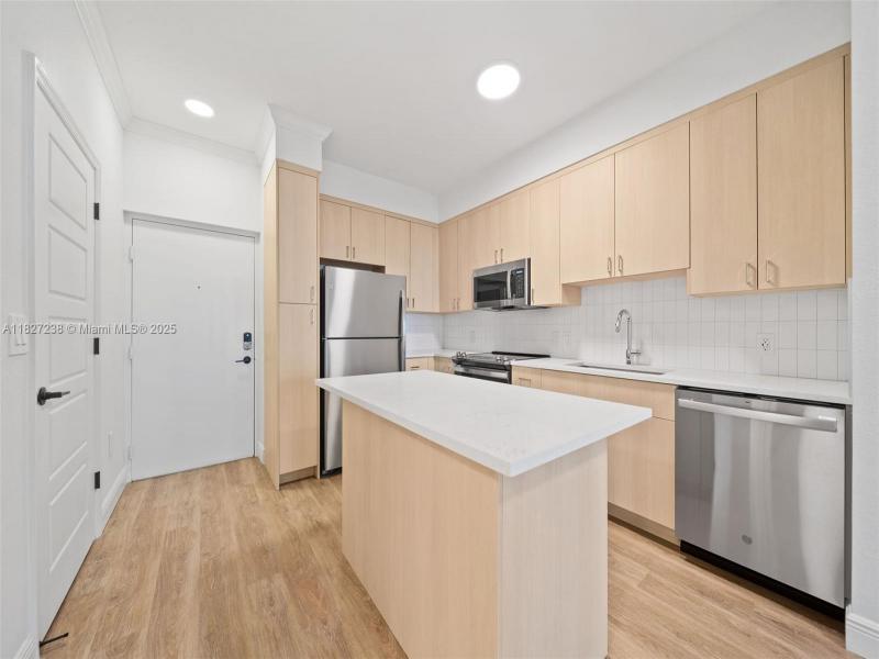 Property photo # 9