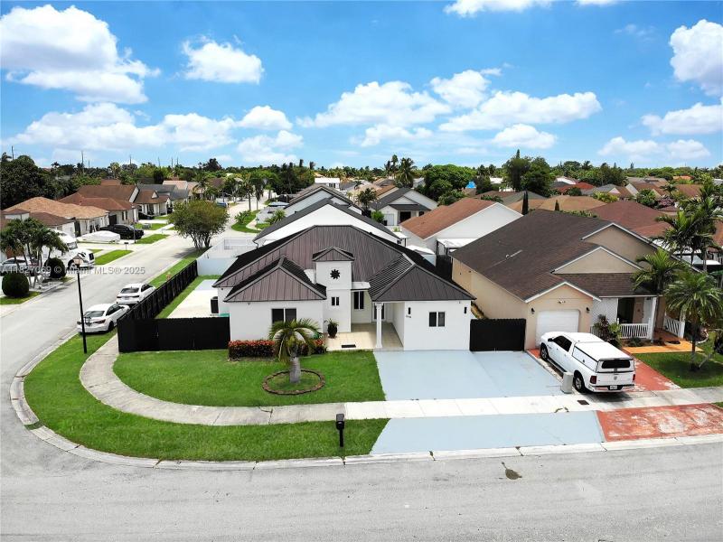 Property photo # 0