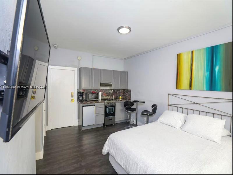 Property photo # 0