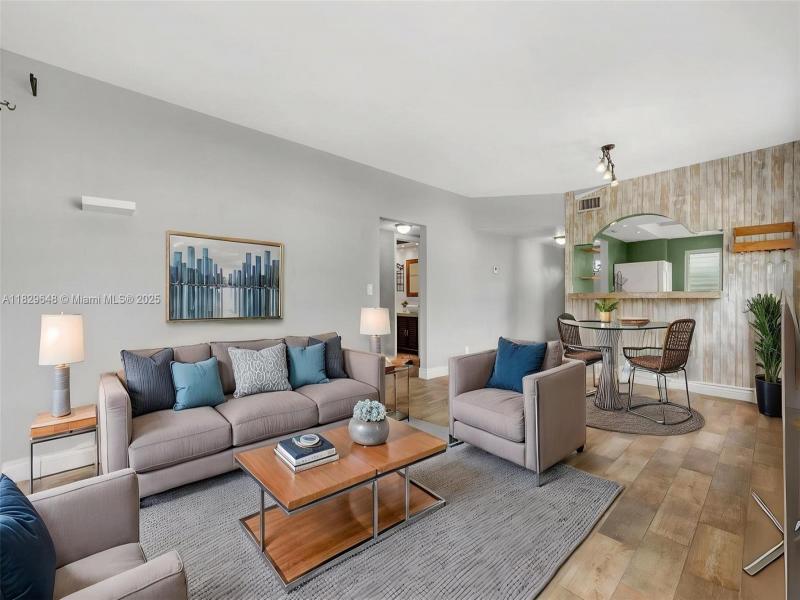 Property photo # 8