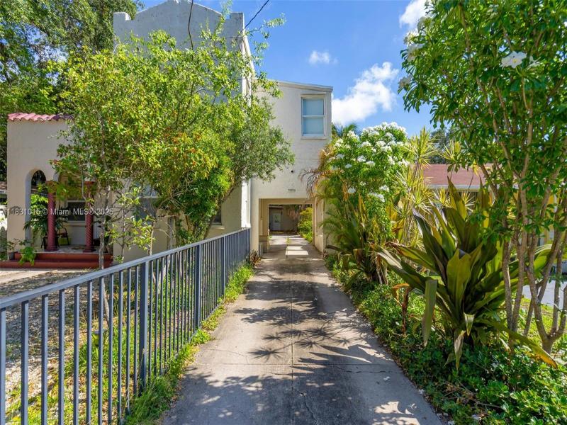 Property photo # 0