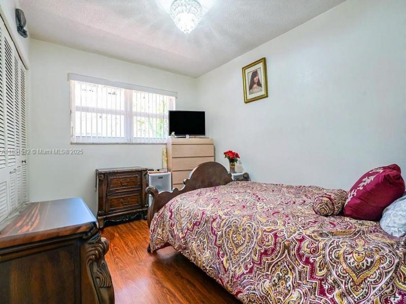 Property photo # 8
