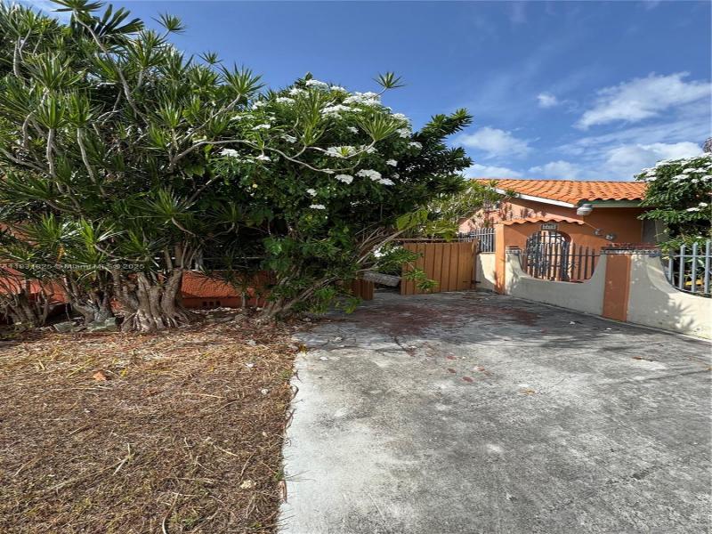 Property photo # 3