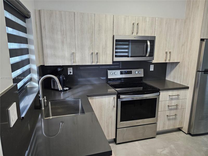 Property photo # 7