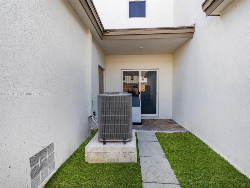 Property photo # 4
