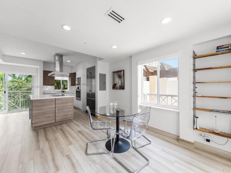 Property photo # 6