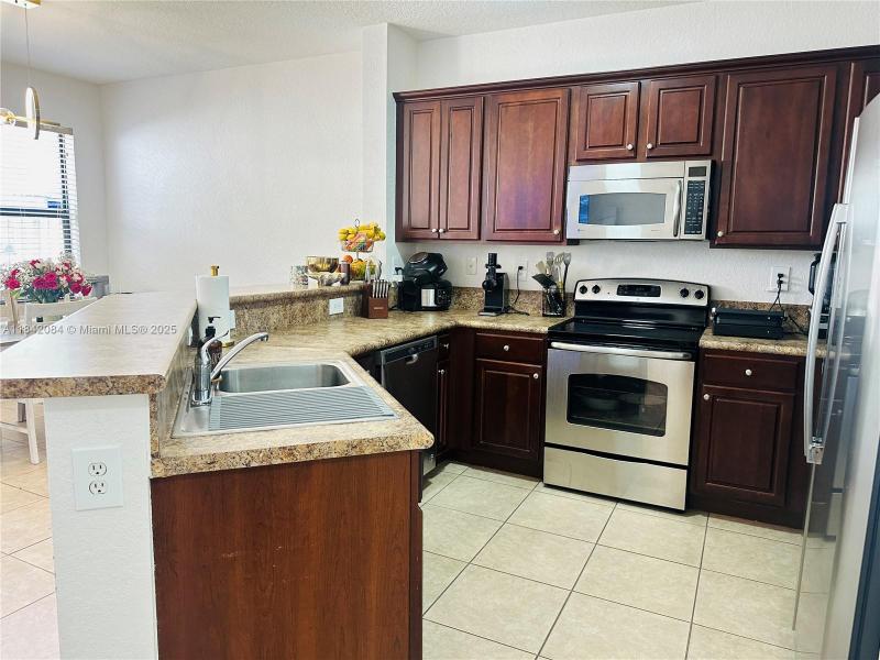 Property photo # 8